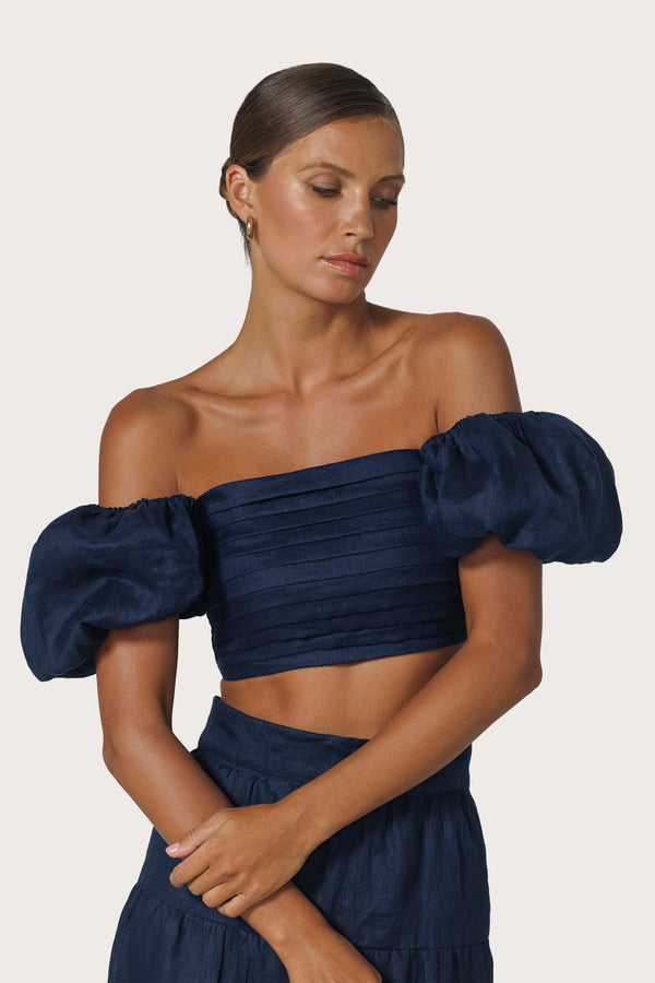 Oscar Linen Top in Navy